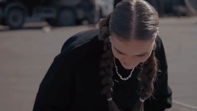ИСПЫТАНИЕ ДЛЯ ПАРНЯ / страх, жуки, высота смотреть онлайн