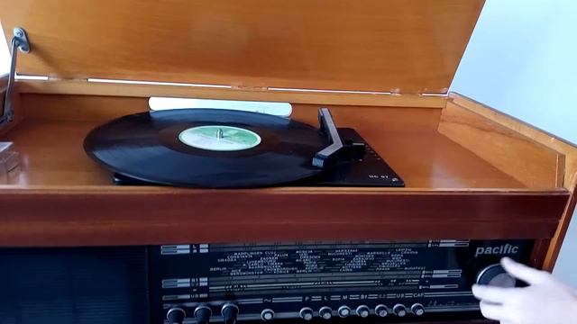 Pacific radio/pickup player смотреть онлайн