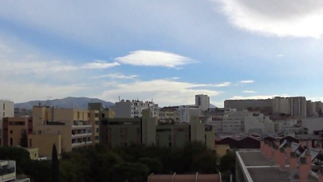 Look from the roofs - Fonscolombes Marseille 13003 смотреть онлайн