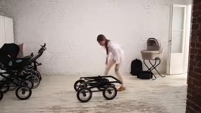 КоляскаNavington Galeon