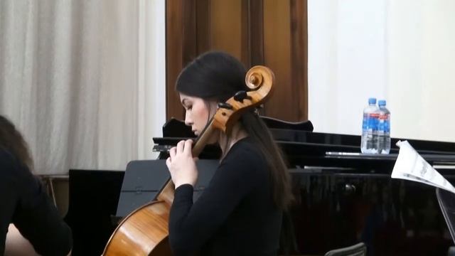 Альбрехтсбергер. Концерт для альт-тромбона 1 часть смотреть онлайн