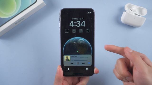 Музыкальный проигрыватель экрана блокировки iOS 16 | топ фишка iOS 16 смотреть онлайн