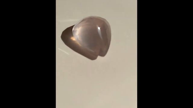 Розовый кварц.Огранка - груша. смотреть онлайн