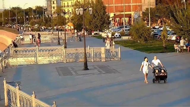 Теплоход "Александр Невский" . Набережная Астрахани с борта теплохода 16 августа 2018 года. смотреть онлайн