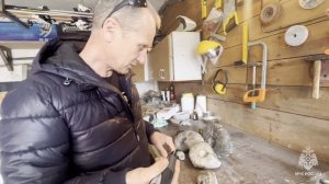 Поиском Аммонитов и редких камней занимается спасатель Альгис