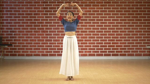 Semi Classical Dance Tutorial | 5 Easy steps by using 1 footwork | Part 3 | Tanvi Karekar смотреть онлайн