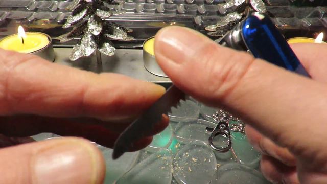 MERRY CHRISTMAS: what will be his/her First Multi-Tool? Victorinox or Leatherman ? смотреть онлайн