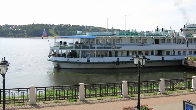 20.08.2021. Россия. Кострома. Прогулочный корабль Александр Свешников смотреть онлайн