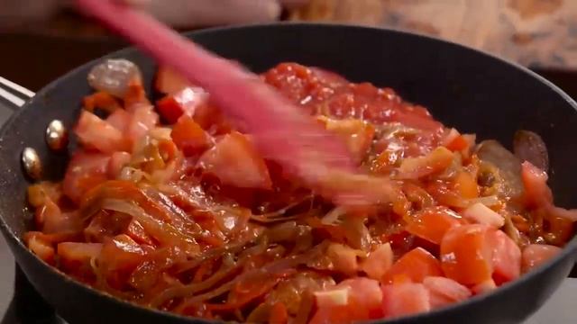 Shashuka Eggs смотреть онлайн