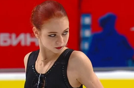 Александра Трусова. Произвольная программа олимпийского сезона в шоу Тутберидзе "Чемпионы на льду". смотреть онлайн