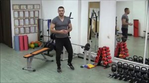 Воздушные приседания или приседания с собственным весом. Техника упражнения, возможные ошибки