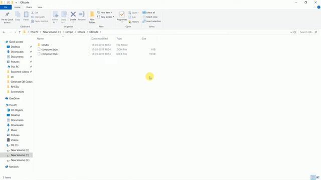 Generate QR-Code using PHP смотреть онлайн