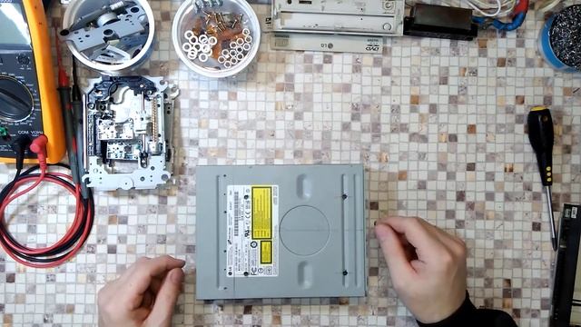 Самодельный 3D-принтер из CD/DVD. Часть 1. Корпус и механика. Подробно. смотреть онлайн