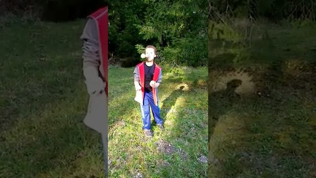 Issac juggling 3 tennis balls смотреть онлайн