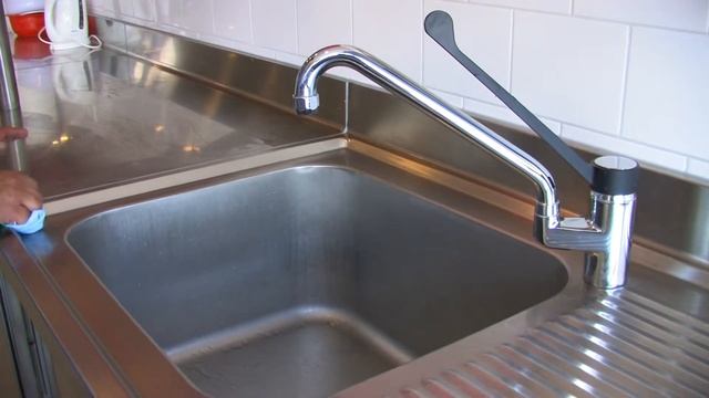 Productfilmp Osprey Deep Clean stoomreiniging voor Weska Schoonmaakproducten смотреть онлайн