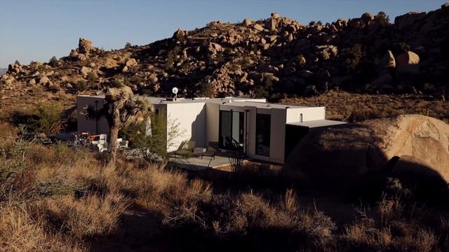 SOL TO SOUL AIRBNB TOUR | SAINT LAURENT EDITORIAL | OAKCHA AND OIL PERFUMERY REVIEW | ANNA CASEY