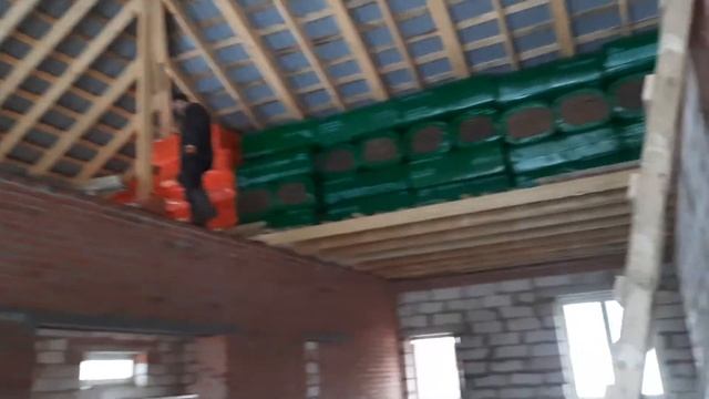 выставляем стропилы. смотреть онлайн