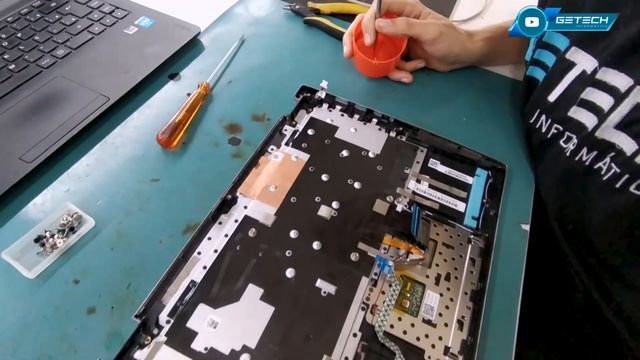 LENOVO YOGA 520 COM CARCAÇA E TECLADO DANIFICADOS, REPARO QUASE COMPLETO! смотреть онлайн