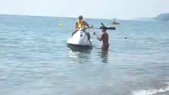 Лоо-Пляж смотреть онлайн