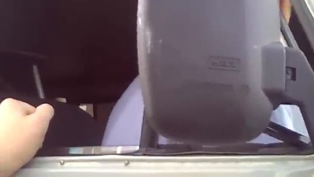 ППС задержал гражданина за кинутый бычёк от сигареты смотреть онлайн