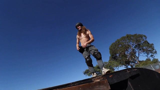 BACKFLIP ON A PENNY BOARD?! смотреть онлайн
