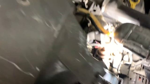 Замена Сальника Коленвала Nissan Note 2006 год 1,5 DCI смотреть онлайн