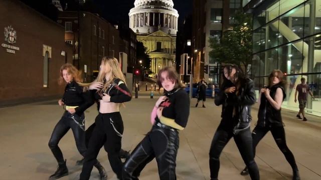 [KPOP IN PUBLIC: LONDON] Stray Kids(스트레이 키즈) 'MANIAC' | DANCE COVER BY KCL HI-RISE смотреть онлайн