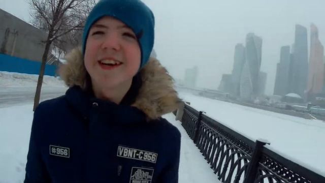 VLOG. Поехали в МОСКВУ. ПОТЕРЯЛ ДРУГА. Посетили музей метро. Московский VLOG. смотреть онлайн