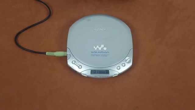 CD плеер Sony Walkman D-E330 смотреть онлайн