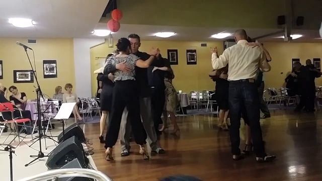 Metti una serata al Newlife Tango ( 2018 ) смотреть онлайн