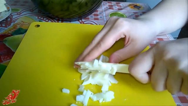 Салат с кальмаром "Любимый" смотреть онлайн
