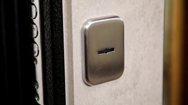 Входная дверь с зеркалом "Спартак-Б" смотреть онлайн