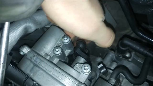 #081 Часть 1. меняем ремкомплект тяги вихревых заслонок ( Audi.VW.Porsche ) смотреть онлайн