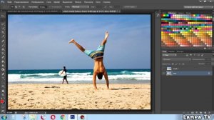 Как убрать лишний объект на фотографии в Photoshop