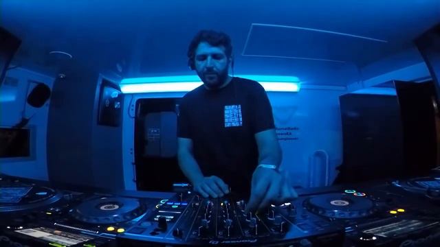 GOMMAGE DJ TEAM b2b FABRIZIO MAMMARELLA | Automat Radio at WE LOVE GREEN | PARIS смотреть онлайн