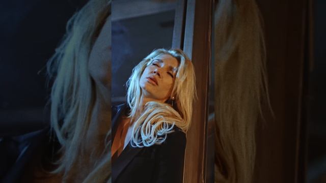 MISHA ROMANOVA - Бармен [Mood video] смотреть онлайн