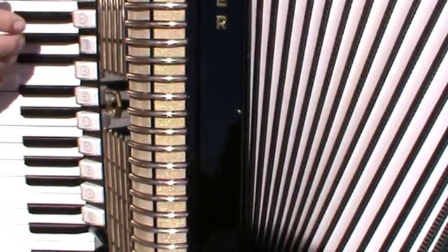 Akordeon Hohner Verdi V N - MUSETTE смотреть онлайн