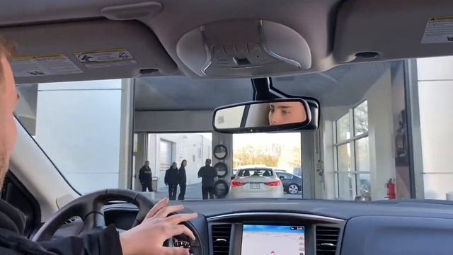 How To Pull Into Competition INFINITI of Smithtown's Dealership Service Drive! смотреть онлайн