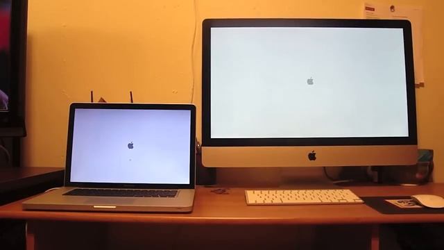 2011 MacBook Pro & 2009 iMac boot up comparison смотреть онлайн
