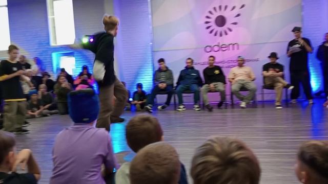 Breaking 1vs1 начинающие с сентября 2023, Final, "ALL OPTION" BREAK DANCE BATTLE, October 2023 смотреть онлайн