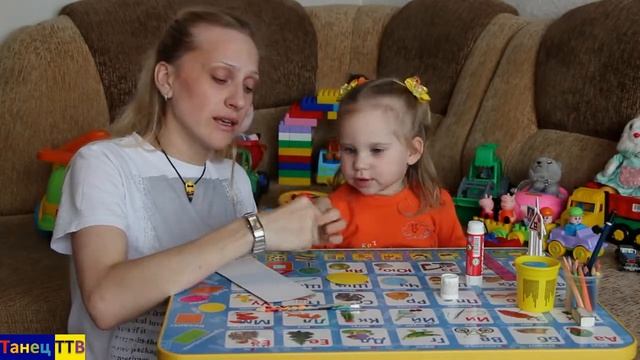 Изучаем светофор! Занятия с Кирой! Обучающие видео для детей! смотреть онлайн