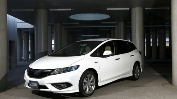 Хонда Джейд! Honda Jade год 2015 Минивэн!