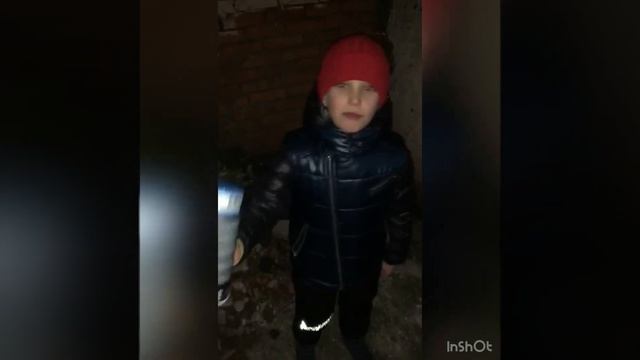 Делаю граффити в закоулках на доме! смотреть онлайн