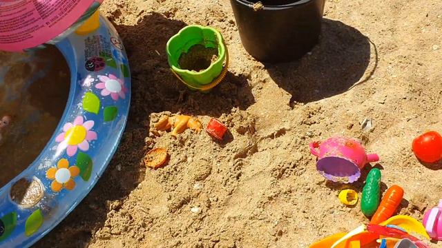 Вика загорает с папой на море/купаемся/ 2020/Вики лайф влог смотреть онлайн