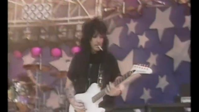Motley Crue - Girls, Girls, Girls (Live At Moscow Music Peace Festival 1989) [HD]