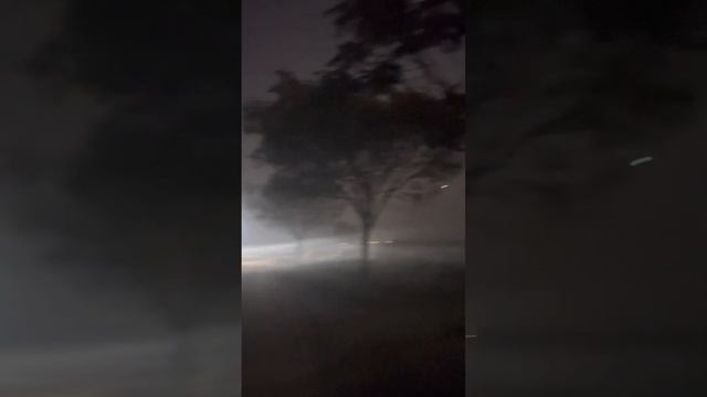 Aftabnagar foggy night, mysterious play of lighting. смотреть онлайн