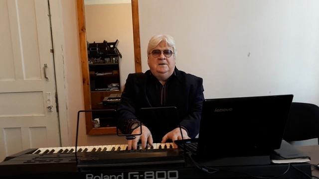 Уроки вокала с руководителем детского вокального ансамбля "Домисолька" Владимиром Ардашевым смотреть онлайн