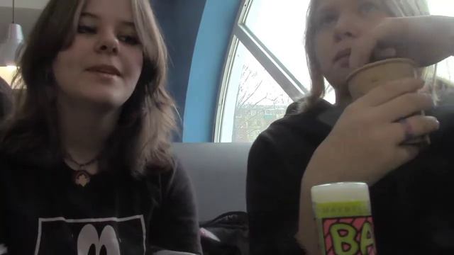 Vlog Week Day 1/поздравили в шк/др подруги смотреть онлайн