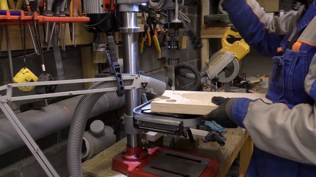 Прямые углы при сборке мебели в Новом году! Приспособление для сборки мебели. смотреть онлайн