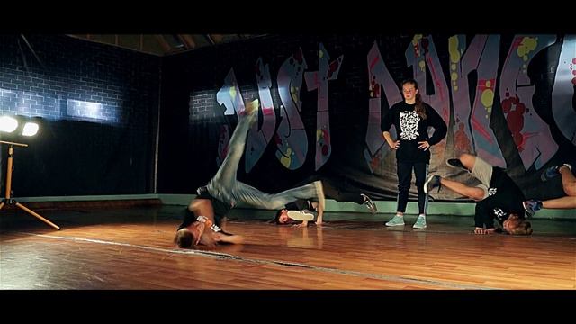 Duft Punk - Contact - Брейк данс от Юрия Голыгина! (DanceMasters)